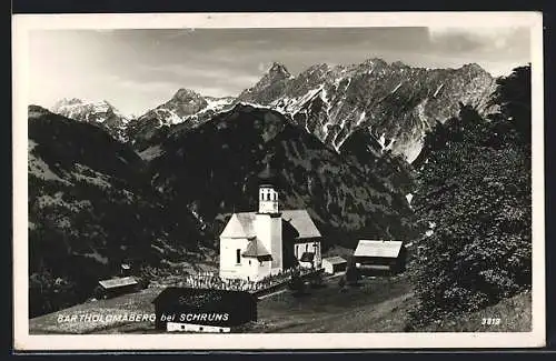 AK Bartholomäberg b. Schruns, Ortspartie mit Kirche und Friedhof