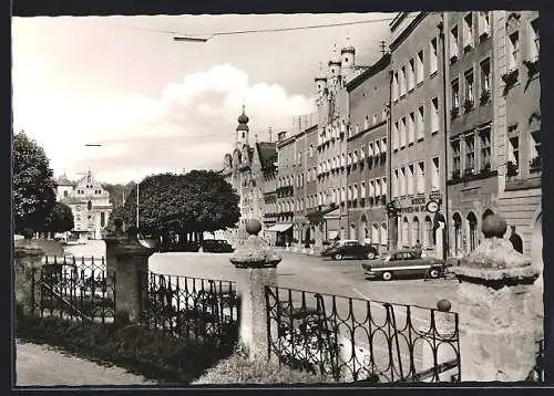 AK Burghausen an der Salzach, Stadtplatz im Sonnenschein