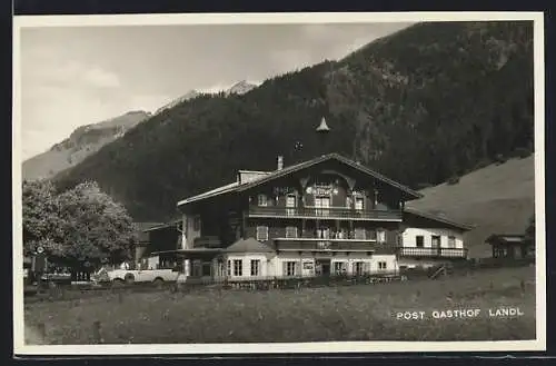 AK Landl, Post Gasthof Landl mit Bergpanorama