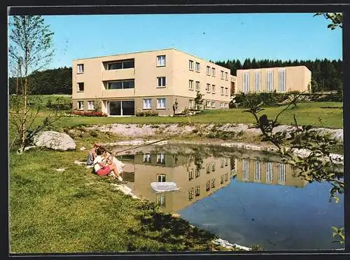 AK Überlingen / Bodensee, Evangl. Freizeitheim Lindenwiese, Kinder am Teich
