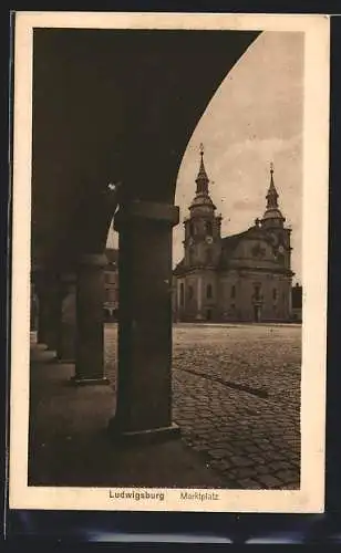 AK Ludwigsburg / Württemberg, Kirche am Marktplatz