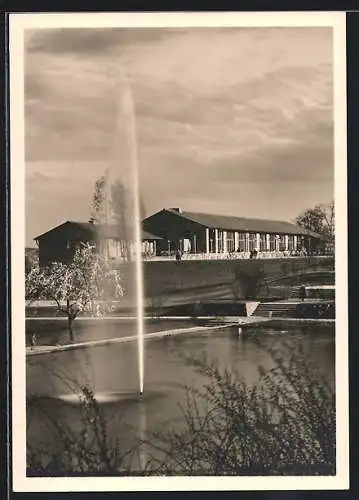 AK Stuttgart, Blick auf die Hauptgaststätte mit Springbrunnen