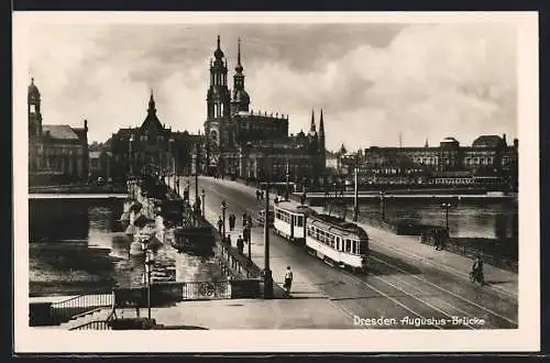 AK Dresden, Strassenbahn auf der Augustus-Brücke