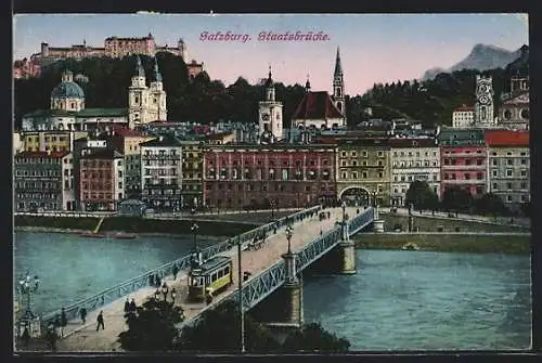 AK Salzburg, Strassenpartie mit Strassenbahn, Staatsbrücke