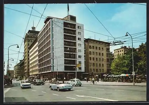 AK Ljubljana, Strassenpartie mit Cafe