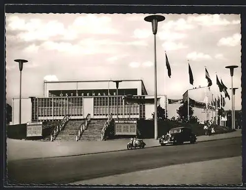 AK Kiel, Ostseehalle mit Strassenpartie