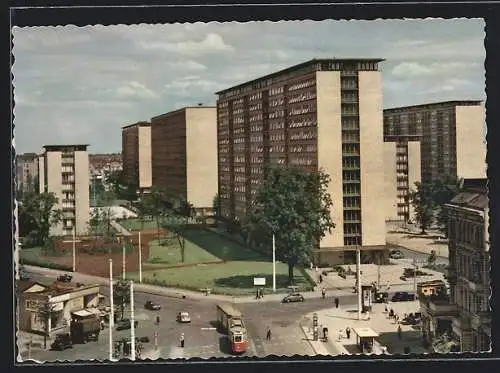 AK Hamburg, Wohnhochhäuser am Grindel mit Strassenbahn