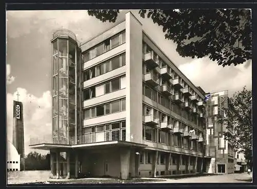 AK Berlin-Charlottenburg, Wilhelm-Wieskamm-Haus mit Thomas-Maurus-Kolleg und Newman-Heim