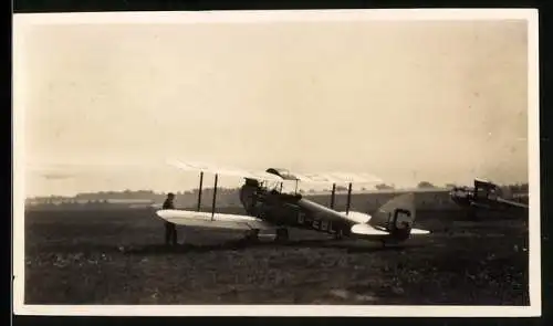 Fotografie Flugzeug de Havilland DH 60 Moth, Doppeldecker Kennung G-EBLT