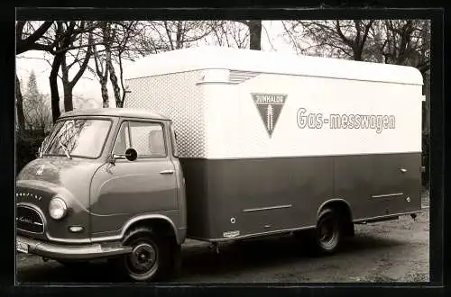 Fotografie Ackermann-Fahrzeugbau Wuppertal, Lastwagen Aufbauten, LKW Hanomag Kurier Gas-Messwagen Junkalor