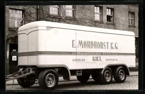 Fotografie Ackermann-Fahrzeugbau Wuppertal, Lastwagen Aufbauten, LKW - Anhänger E. Mordhorst KG Spedition Kiel