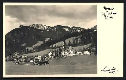 AK Hippach /Zillertal, Ortspartie mit Kirche geg. Peuken