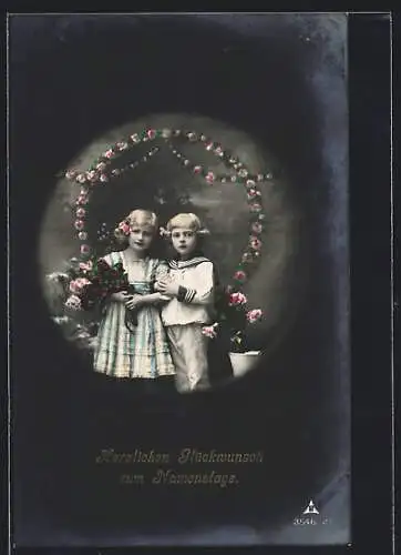 Foto-AK Photochemie Berlin Nr. 3546-2: Zwei Kinder vor Blumenkranz