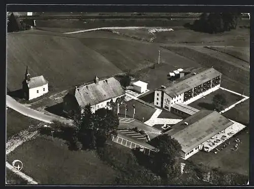 AK Teisendorf /Obb., Kolping-Familienheim des Landesverbandes Bayern vom Flugzeug aus