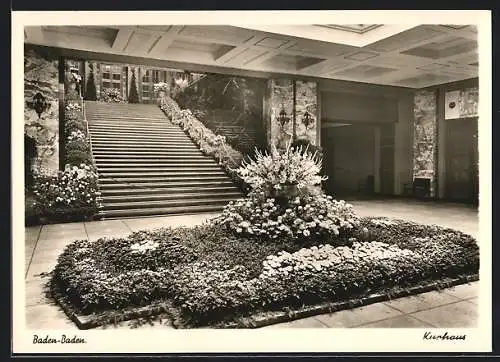 AK Baden-Baden, Blumendekor im Kurhaus