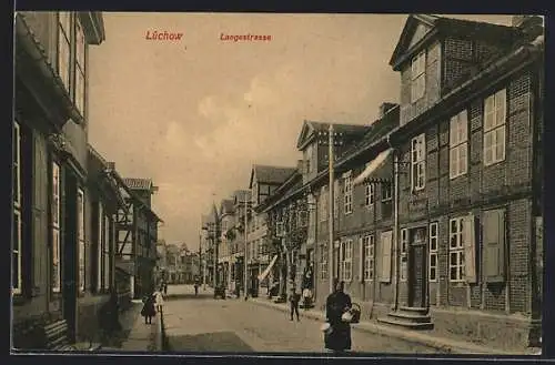 AK Lüchow / Dannenberg, Blick entlang der Langestrasse