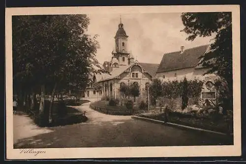 AK Villingen / Baden, Partie mit Benediktinerkirche, Turnhalle und Schillerdenkmal