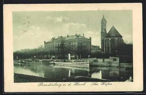 AK Brandenburg a. d. Havel, Am Hafen mit Kirche