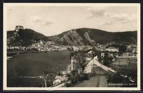 AK Riedenburg / Altmühltal, Teilansicht mit Strassenpartie von Osten