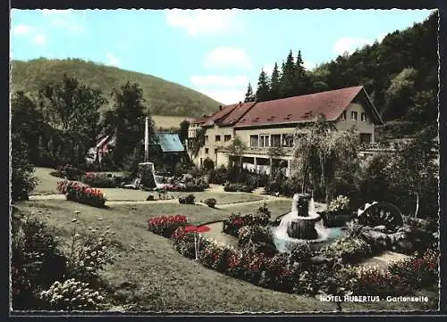 AK Mayen /Eifel, Hotel-Haus Hubertus von Peter Hackenbruch, Gartenseite