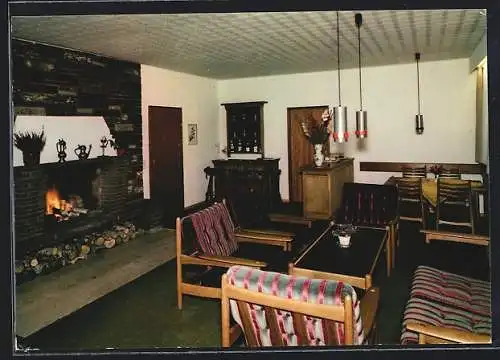 AK Neuhaus i. Solling, Hotel-Pension Schwalbenhof, Wiesengrund 11, Kaminzimmer