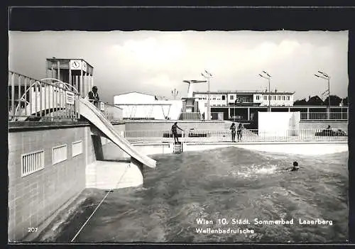 AK Wien, Städt. Sommerbad Laaerberg, Wellenbadrutsche