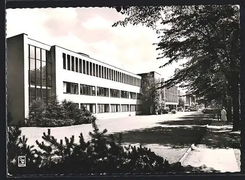 AK Berlin-Dahlem, Die Freie Universität im Sonnenschein