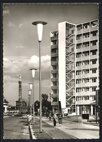 AK Berlin, Hochhaus im Hansaviertel mit Blick zur Siegessäule