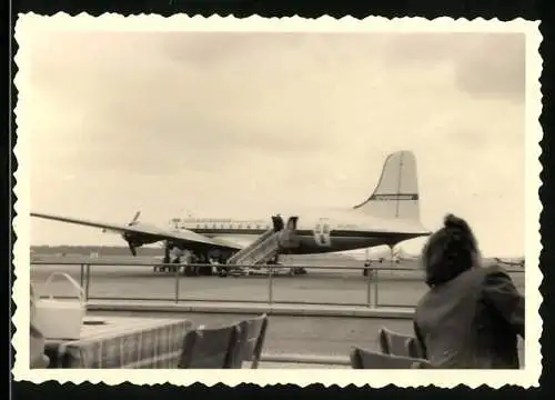 Fotografie Flughafen Frankfurt / Main, Flugzeug Niederdecker Passagierflugzeug der SAS