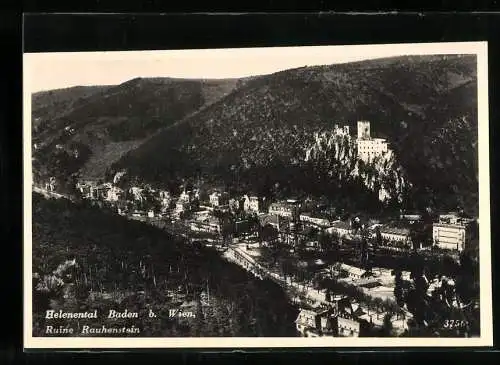 Fotografie unbekannter Fotograf, Ansicht Baden b. Wien / Helenental, Ortsansicht mit Ruine Rauhenstein