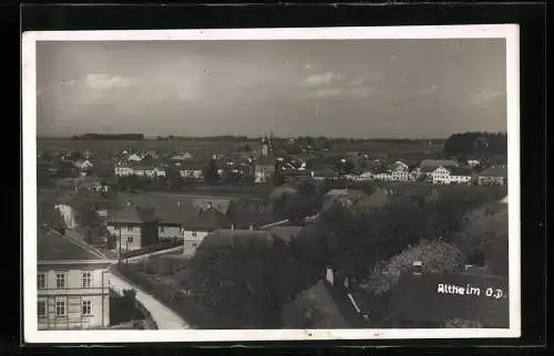 Fotografie unbekannter Fotograf, Ansicht Altheim, Panorama der Ortschaft