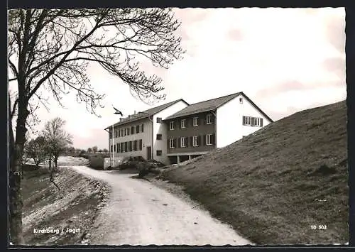 AK Kirchberg /Jagst, Strassenpartie am Hügel