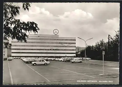 AK Esslingen-Mettingen, Mercedes-Benz mit Parkplatz