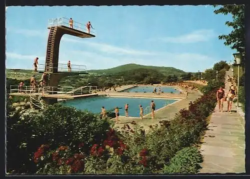 AK Bad Kissingen, Badegäste im Terrassen-Schwimmbad