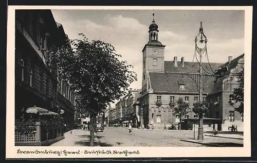 AK Brandenburg /Havel, Strassenpartie mit Cafe und Rathaus