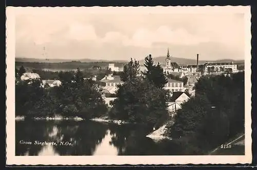 AK Gross Siegharts, Teilansicht mit dem Kirchturm