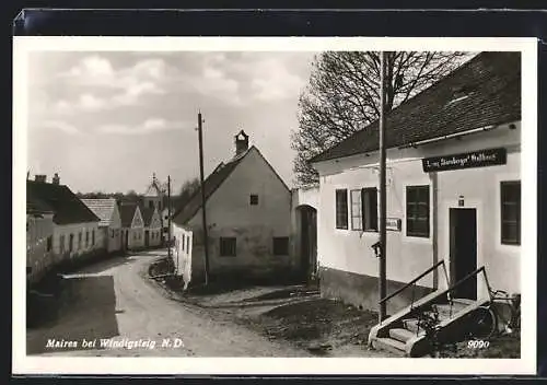 AK Maires, Ortsansicht mit Strassenpartie an Lorenz Starnbergers Gasthaus