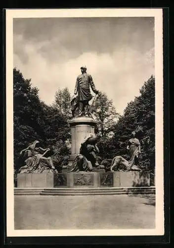 AK Berlin-Tiergarten, Bismarckdenkmal am grossen Stern