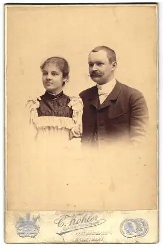 Fotografie C. Kohler, Stuttgart, Friedrichstr. 32, Bürgerlicher Herr mit einer jungen Dame