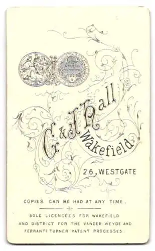 Fotografie G. & J. Hall, Wakefield, 26 Westgate, Herr mit Vollbart im Portrait