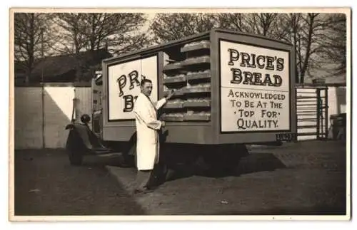 Fotografie unbekannter Fotograf, Ansicht Leeds-Headingley, LKW`s der Firma Price Brothers Bakers