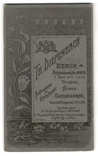 Fotografie Th. Diepenbach, Berlin, Potsdamerstr. 129 /30, Anschrift des Ateliers auf Plakat mit floraler Verzierung