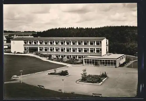 AK Tailfingen / Schwäb. Alb., Langenwandschule am Wald