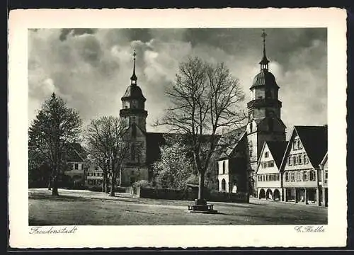 AK Freudenstadt, Partie am Marktplatz mit Ev. Stadtkirche