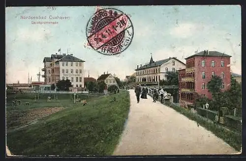 AK Cuxhaven, Deichpromenade mit Hotel Continental