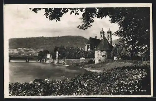 AK Säckingen a. Rhein, Uferpartie mit Kirche