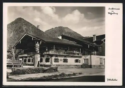 AK Ruhpolding, Blick auf Dampfmolkerei u. Dorfbrunnen