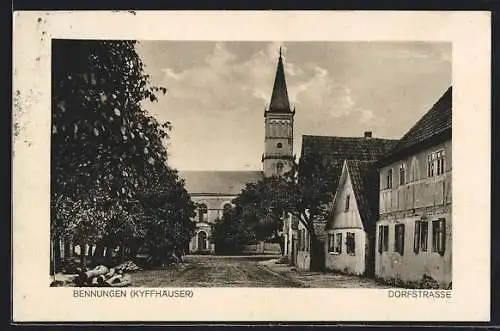 AK Bennungen /Kyffhäuser, Dorfstrasse mit der Kirche