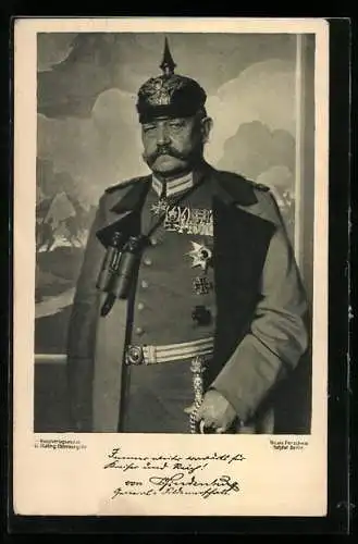 AK Generalfeldmarschall Paul von Hindenburg mit Pickelhaube, Fernglas, Degen und Orden