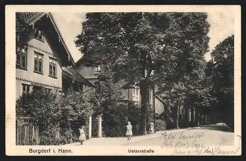 AK Burgdorf i. Hann., Kinder in der Uetzerstrasse